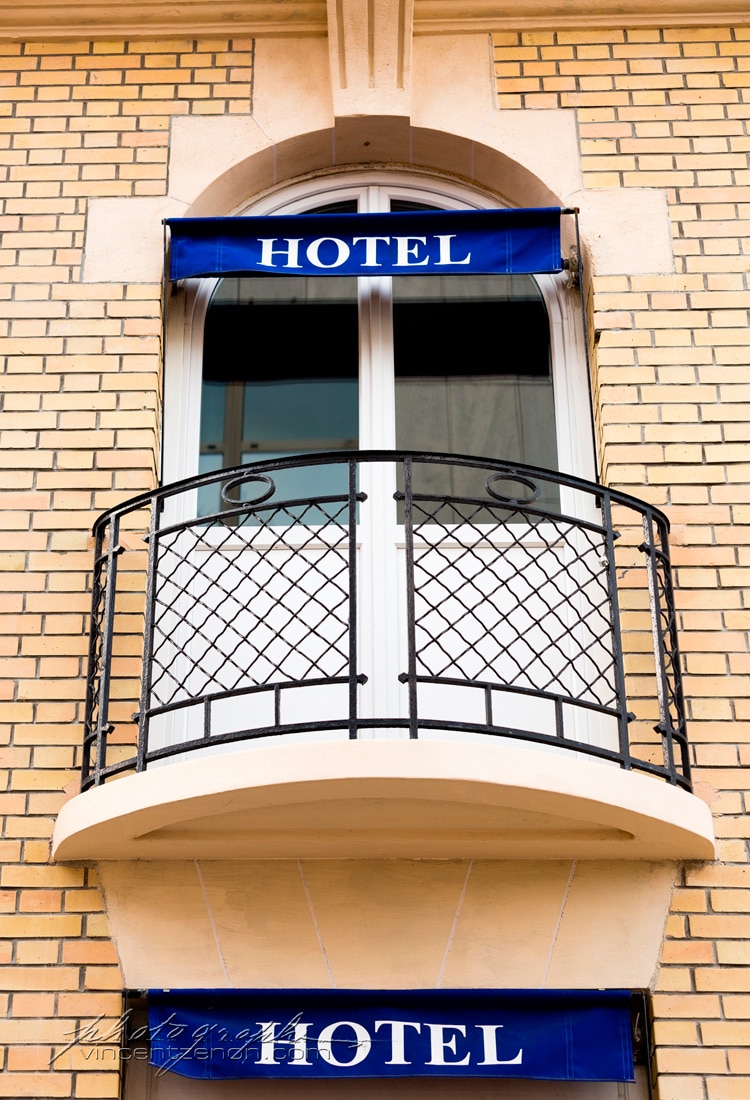 façade hôtel azur reims